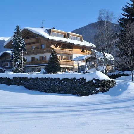 Stauder Hotel Dobbiaco Exterior photo