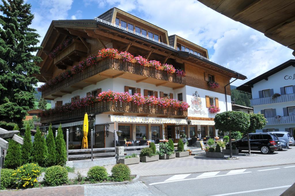 Stauder Hotel Dobbiaco Exterior photo